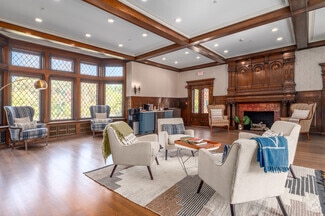 2348 Overlook Rd, Cleveland Heights, OH 44106