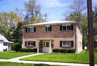 1004 Howard St, Normal, IL 61761