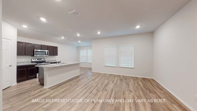 2829 Skinner Dr unit 36199923, Lorena, TX 76655 - photo 2