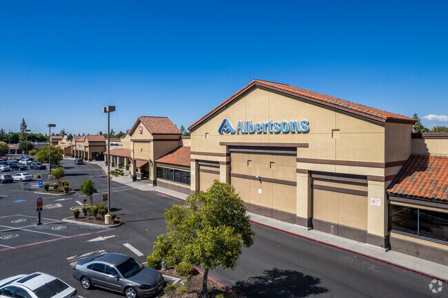Laurelglen residents can get their grocery shopping done at the local Albertsons.