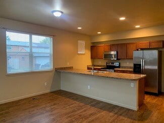 3025 17th Ave W, Williston, ND 58801