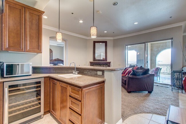 15 Via Mantova unit 201, Henderson, NV 89011 - photo 3