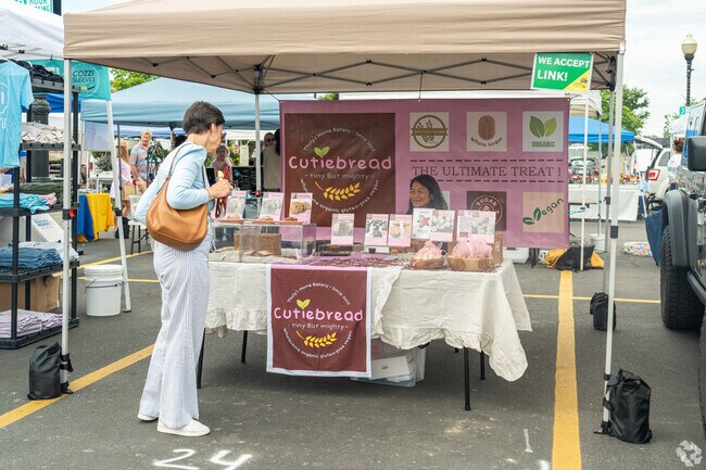 CutieBread serves whole food plant based/vegan bakes at the Aurora Farmer's Market in Downtown.
