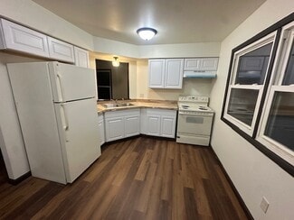 220 Pleasant St, Lake Mills, WI 53551