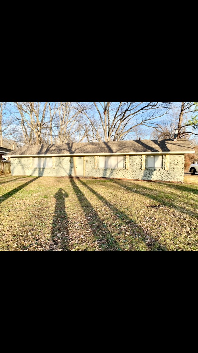 301 N Avalon St, West Memphis, AR 72301