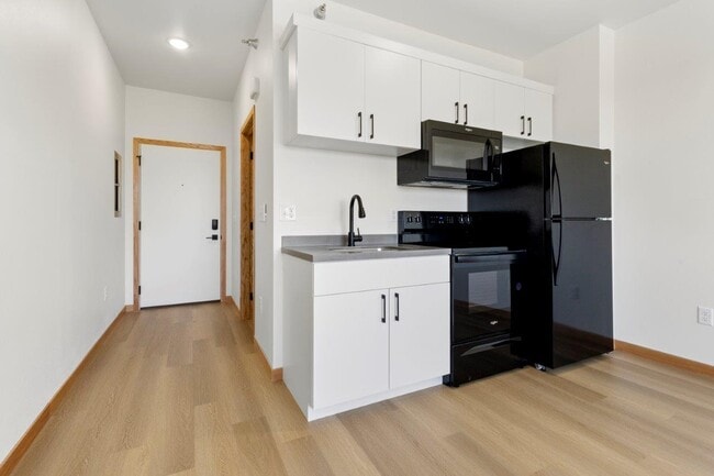 Archer Flats, Watertown, SD 57201 - photo 3