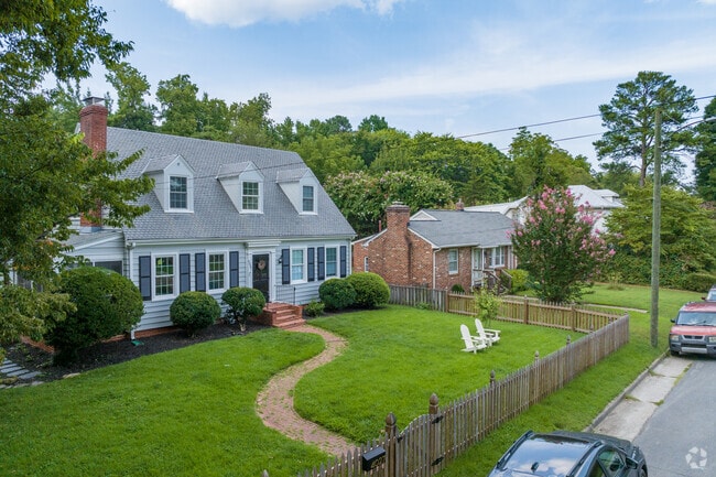 Large homes are sprinkled throughout Northrop.