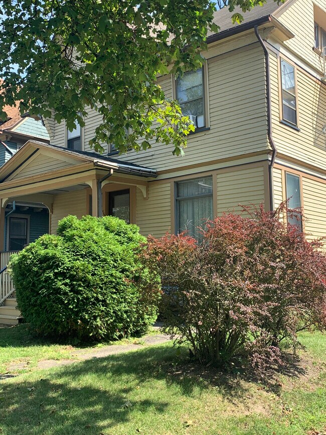 466 Alexander St Unit 2, Rochester, NY 14605