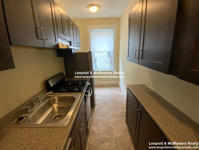 11 Vinal St unit 8, Brighton, MA 02135 - photo 6