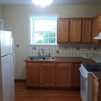 195 E Huron Ave, Vassar, MI 48768