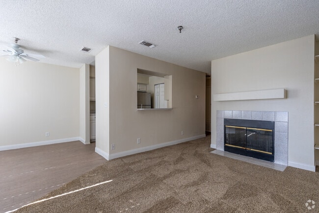 1 BR, 1 BA - 724 SF