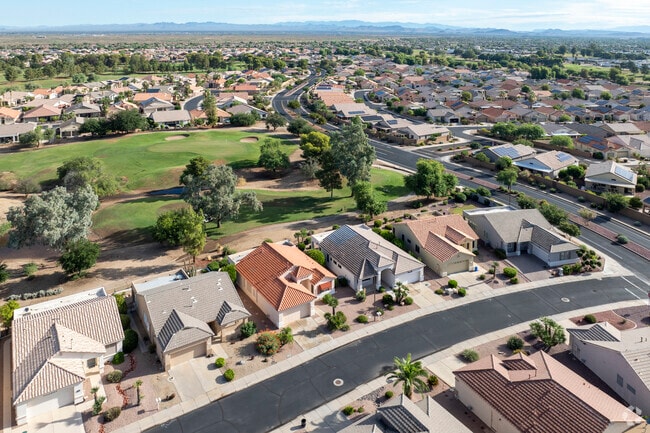 The Loop is a road that connects all homes in Arizona Traditions.