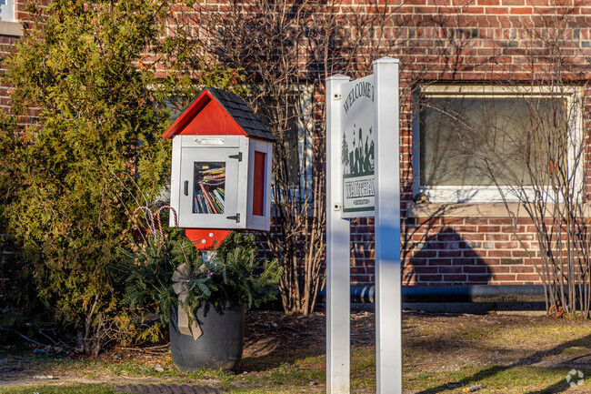 You can find a free mini library outside Waltham Public Schools Dual Language Program.