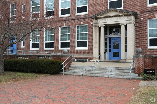 Saltonstall School provides education in Salem Ma.