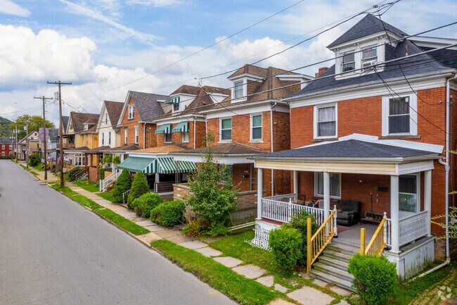 Kittanning in Rayburn is home to tightly packed homes, uncommon for this rural area.