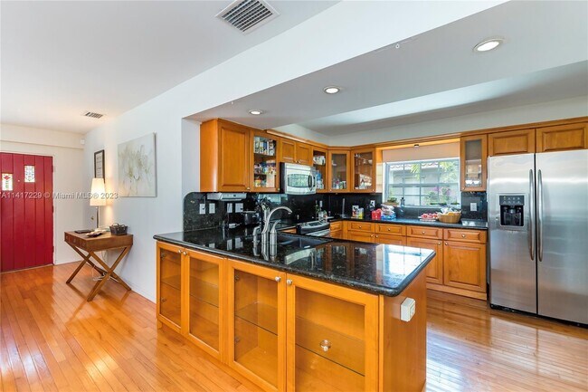 4416 SW 14th St, Miami, FL 33134 - photo 5