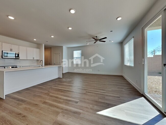 8373 Buckskin Clf Ave, Las Vegas, NV 89113 - photo 6