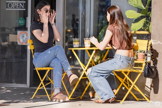 The street cafes near Coyote Hills are lovely places to meet up.