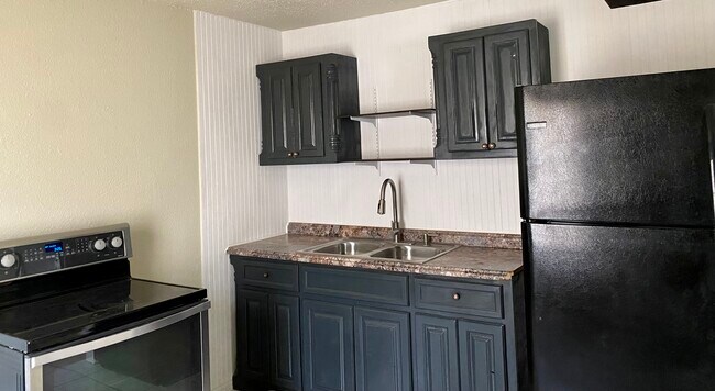 306 E 31st St, Odessa, TX 79762 - photo 4