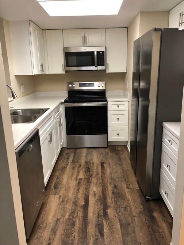 1076 Ellen Ct, Melbourne, FL 32935