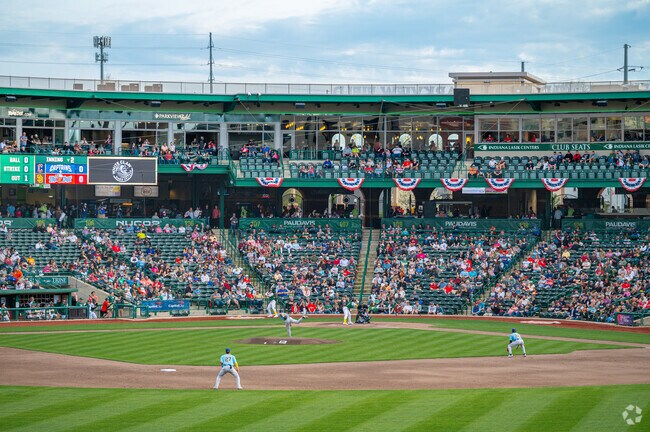 Brookview Civic is close to downtown Fort Wayne and its many attractions.