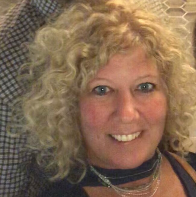 Jennifer Luzik