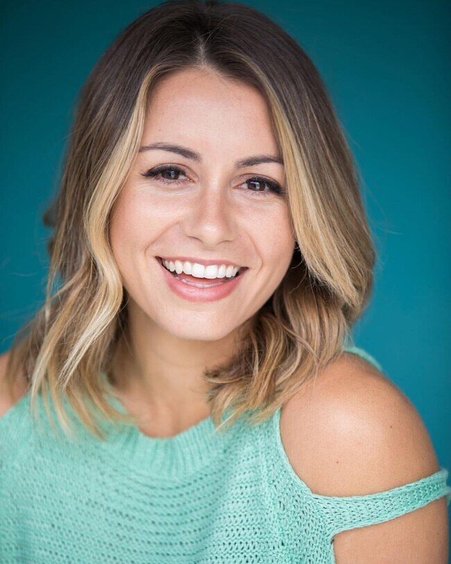 Natalie Perez-Benitoa