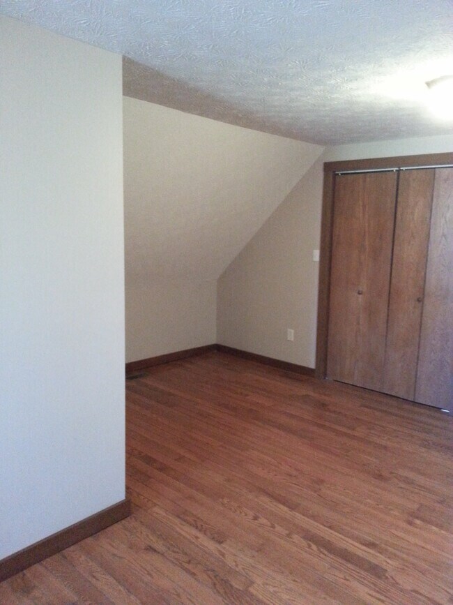 722 W Kirkwood Ave unit 722, Bloomington, IN 47404 - photo 4