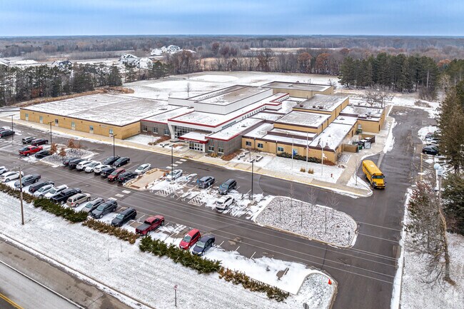 Lino Lakes Elementary offers small class sizes with an average class size of 21.4