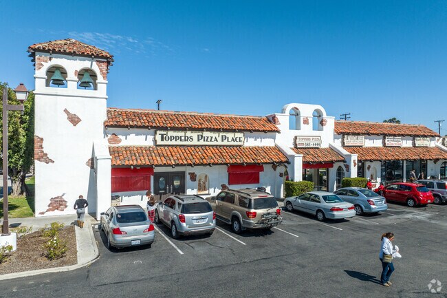 Locals love Topper's Pizza in nearby Cal-Gisler.