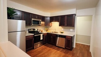 30300 Southfield Rd, Southfield, MI 48076