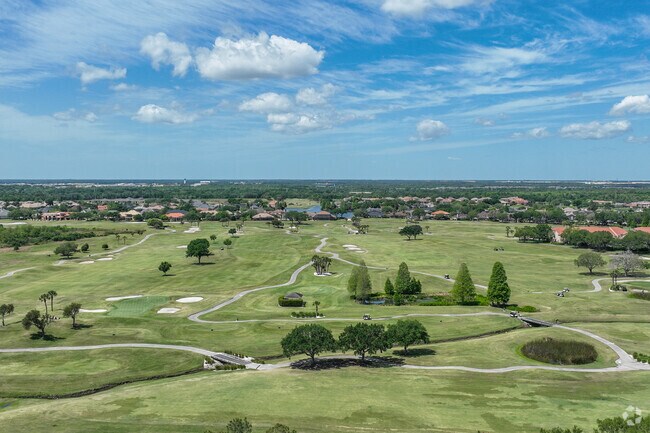 Grasslands Golf and Country Club  welcomes Winston visitors.