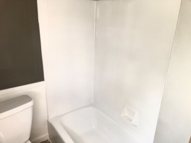 360 Pleasant Valley Rd unit D, South Windsor, CT 06074 - photo 7