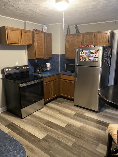 21 Willoughby St unit 21 Willoughby St., Bristol, CT 06010 - photo 3