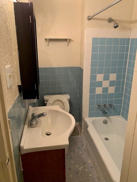 3916 Pine St unit 2, Philadelphia, PA 19104 - photo 7