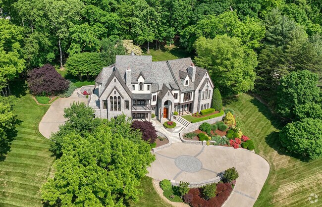 Well-manicured lawns are a frequent sight in Forest Hills.