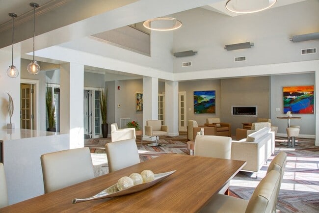 Lynnfield Commons, Lynnfield, MA 01940 - photo 7