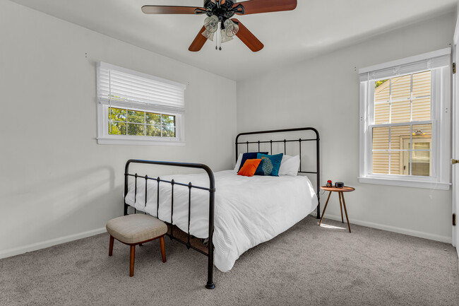 3711 Normandy Rd, Royal Oak, MI 48073 - photo 7