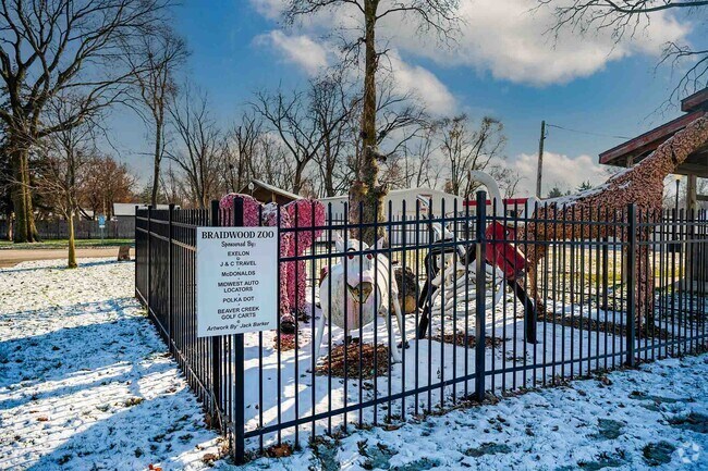Braidwood Zoo consists of metal folk art created by the late Jack Barker.