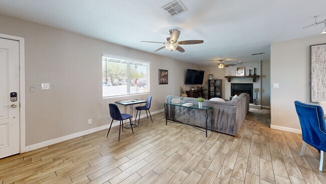 1934 E El Parque Dr, Tempe, AZ 85282 - photo 2