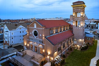 18 Spruce St, Providence, RI 02903