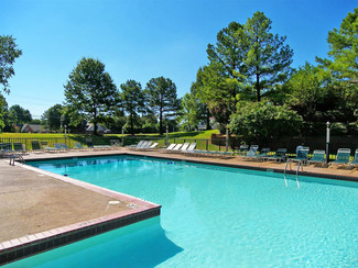 1946 Williamswood Rd, Cordova, TN 38016
