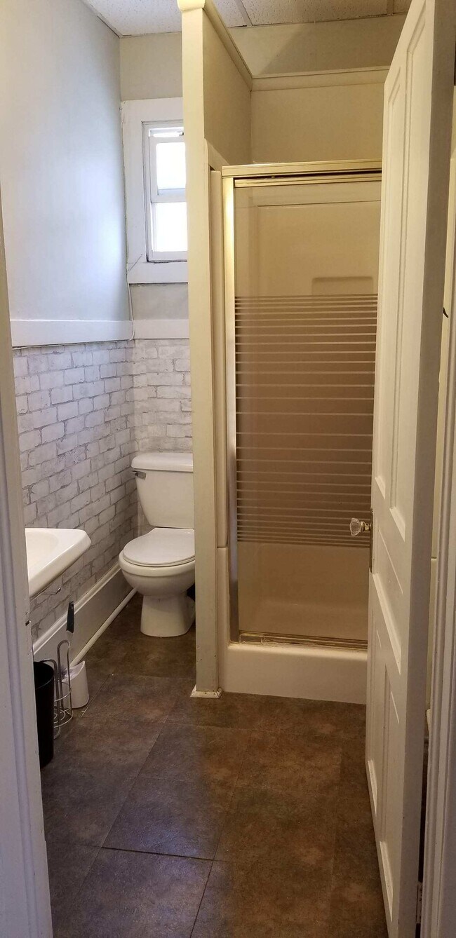 210 S Michigan Ave unit B, Big Rapids, MI 49307 - photo 7