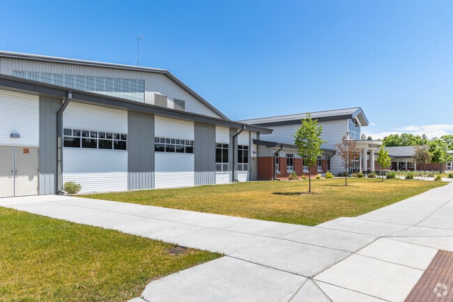 Manhattan Junior High School