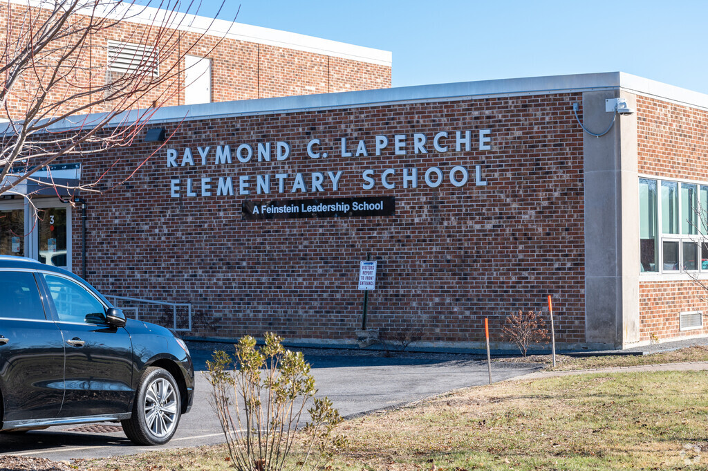 LaPerche Elementary in Smithfield: Shaping young minds, one discovery at a time.
