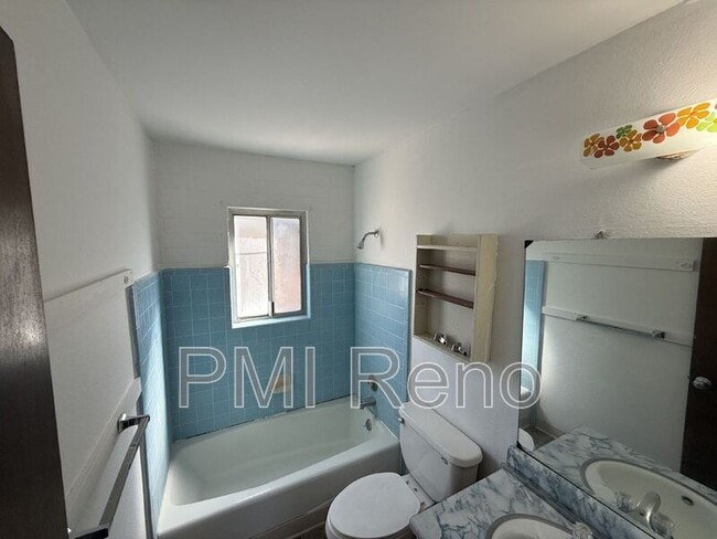 457 Stewart St unit 2, Reno, NV 89502 - photo 3