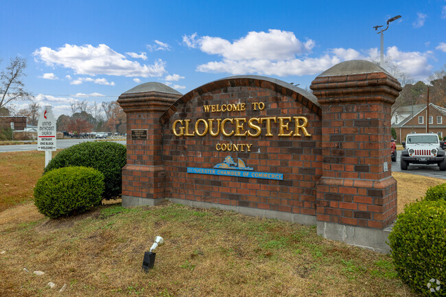 Welcome to the Petsworth section of Gloucester where you'll find the best of rural living.