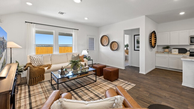 173 Balmorhea St, Kyle, TX 78640 - photo 2