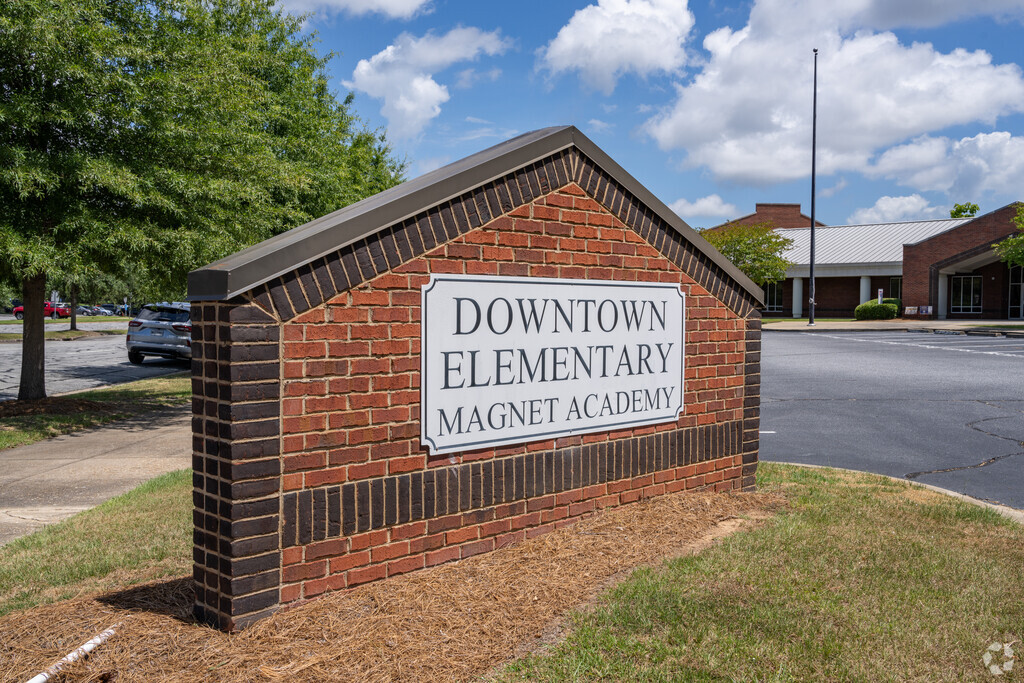 Downtown Elementary Magnet School