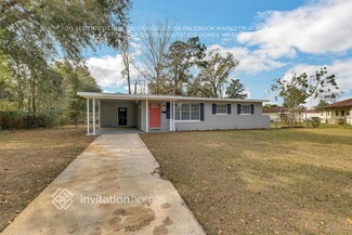 1650 Cezanne Dr W, Jacksonville, FL 32221